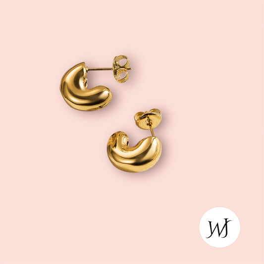 Hoop earing