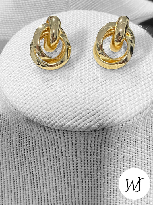 Lady earing