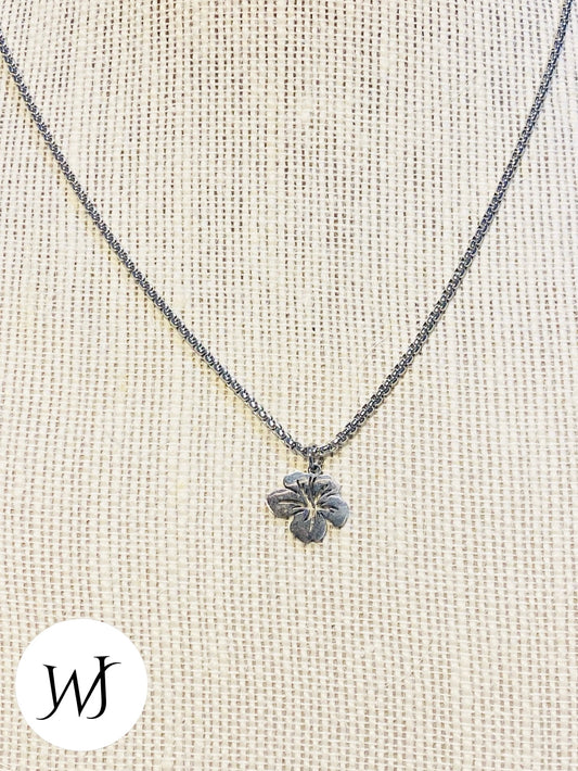 Flower silver necklace