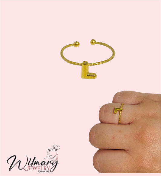 Anillo con letra L