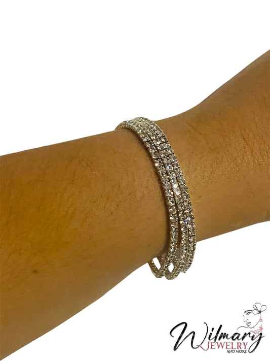 Glowing bracelet